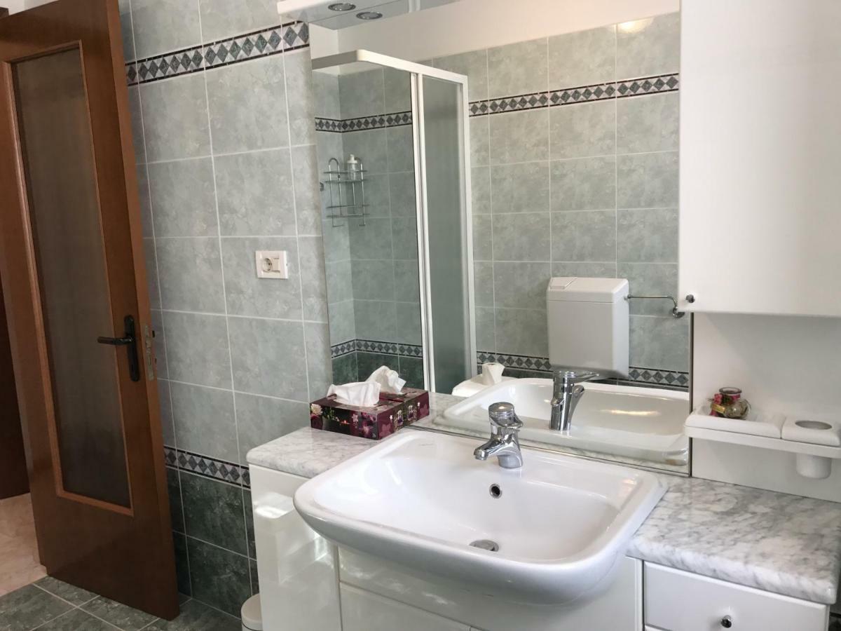 La Casa Di Nonna Bruna Muggia Bagian luar foto