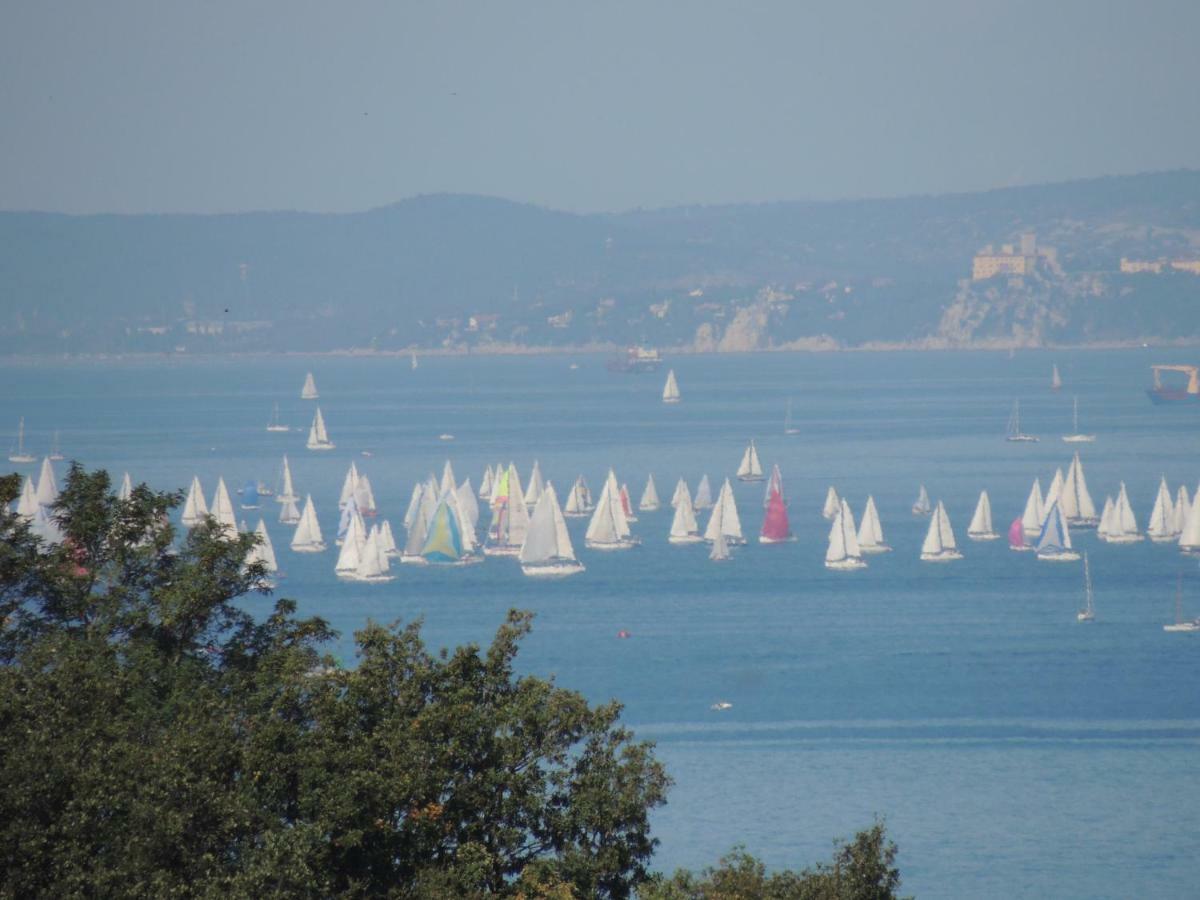 La Casa Di Nonna Bruna Muggia Bagian luar foto